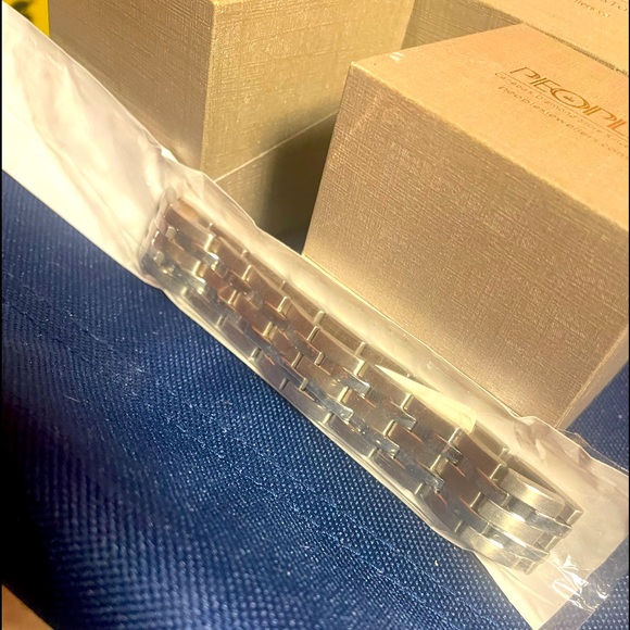 Mens silver pain regulator bracelet - Picture 1 of 2